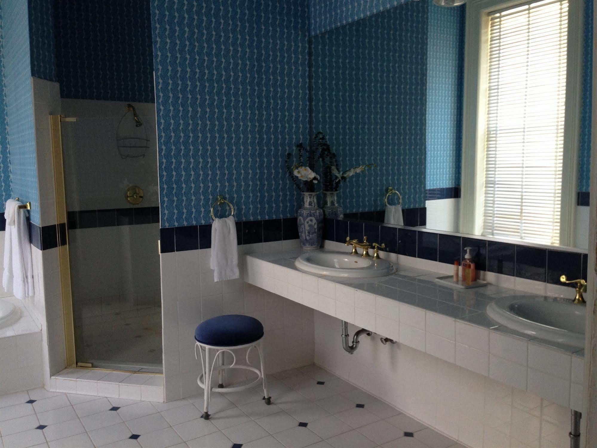 Greenville Inn & Suites Esterno foto